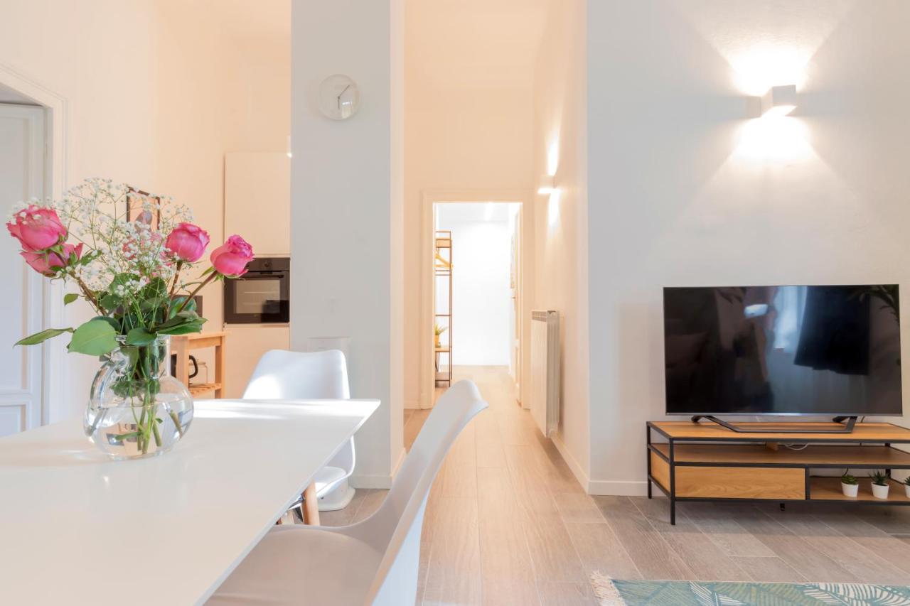 Duomo-navigli Charming And Modern With Fast Wifi Apartamento *